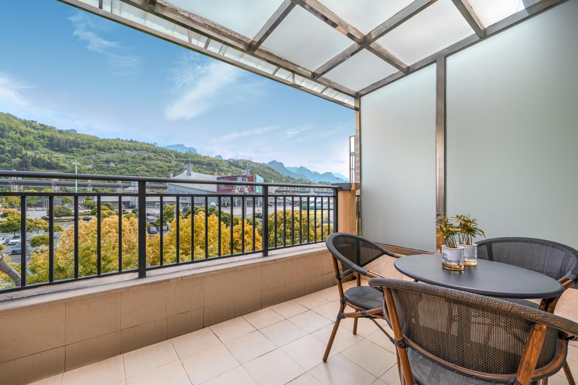 Home Inn Zhangjiajie Tianmen Mountain Branch Экстерьер фото